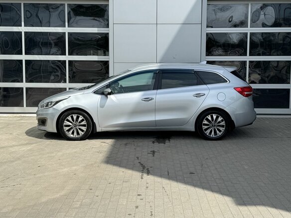 2018 Kia Ceed II Рестайлинг, серебристый - вид 3