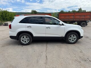 2013 Kia Sorento II Рестайлинг, белый, 1650000 рублей, вид 5