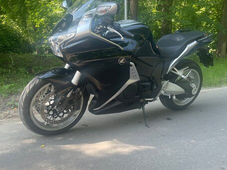 2011 Honda VFR 1200, чёрный, 820000 рублей, вид 2