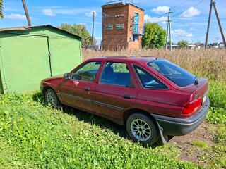 1993 Ford Escort V Рестайлинг 1, красный, 82000 рублей, вид 4