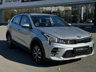 2021 Kia Rio X IV Рестайлинг, серый, 1650000 рублей, вид 3