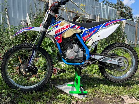 2017 BSE J1, синий, 100000 рублей, вид 1
