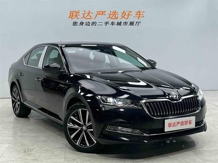Открыть фотографии: Skoda Superb III Рестайлинг