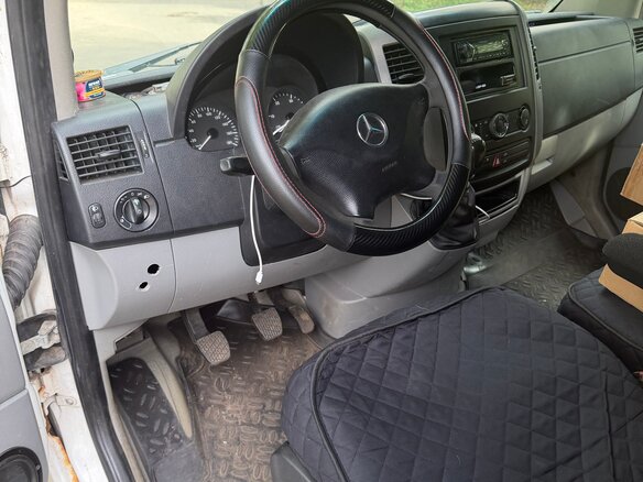 2009 Mercedes-Benz Sprinter, белый, 720000 рублей - вид 1