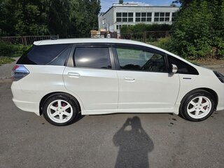 2014 Honda Fit Shuttle I Рестайлинг, белый, 970000 рублей, вид 4