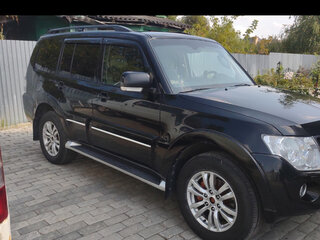 2014 Mitsubishi Pajero IV Рестайлинг 2, чёрный, 2800000 рублей, вид 2