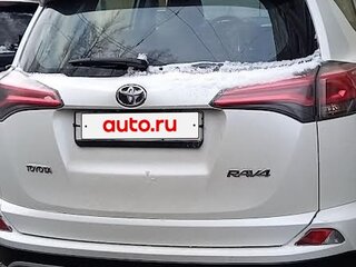 2018 Toyota RAV4 IV (XA40) Рестайлинг, белый, 2300000 рублей, вид 3