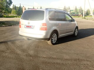 2005 Volkswagen Touran I, серый, 800000 рублей, вид 3