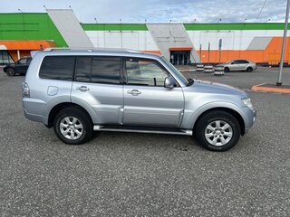 2010 Mitsubishi Pajero IV, серый, 1749000 рублей, вид 5