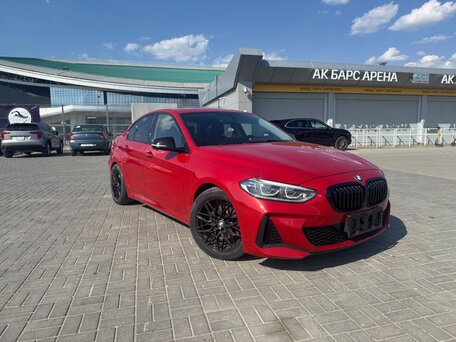 2022 BMW 1 серии 120i III (F52) Рестайлинг, красный, 1850000 рублей, вид 1