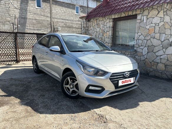 2017 Hyundai Solaris II, серебристый, 1090000 рублей