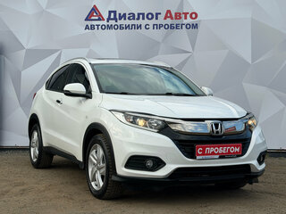 2020 Honda Vezel I Рестайлинг, белый, 2132000 рублей, вид 3