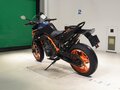 2022 KTM 890 Duke R, синий - вид 2