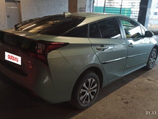 2019 Toyota Prius IV Рестайлинг (XW50), зелёный, 2210000 рублей, вид 3
