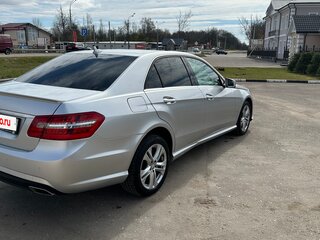 2010 Mercedes-Benz E-Класс 200 5G-Tronic IV (W212, S212, C207), серебристый, 1250000 рублей, вид 4