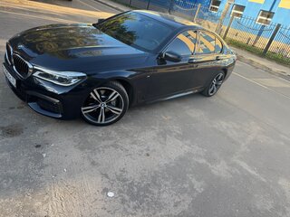 2018 BMW 7 серии 730d xDrive VI (G11/G12), чёрный, 4750000 рублей, вид 2