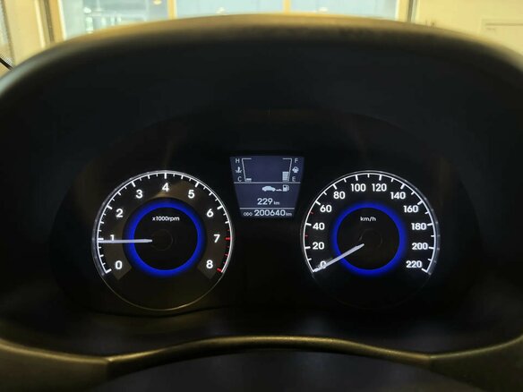 2011 Hyundai Solaris I, чёрный - вид 16
