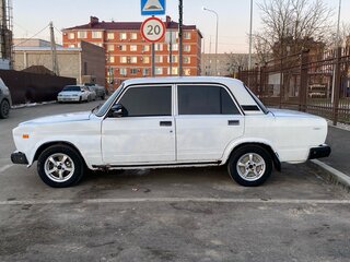 2004 Lada (ВАЗ) 2107, белый, 100000 рублей, вид 5