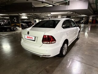 2018 Volkswagen Polo V Рестайлинг, белый, 1100000 рублей, вид 4