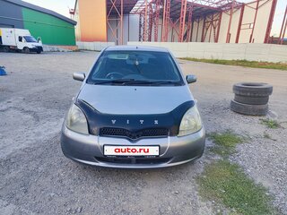 2001 Toyota Vitz I (P10), зелёный, 230000 рублей, вид 1