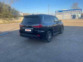 2016 Lexus LX 570 III Рестайлинг 2, чёрный, 5500000 рублей, вид 2