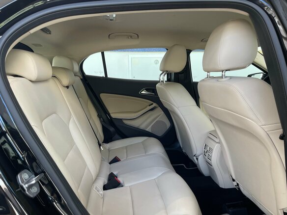 2018 Mercedes-Benz GLA 200 I (X156) Рестайлинг, чёрный, 3000000 рублей - вид 12