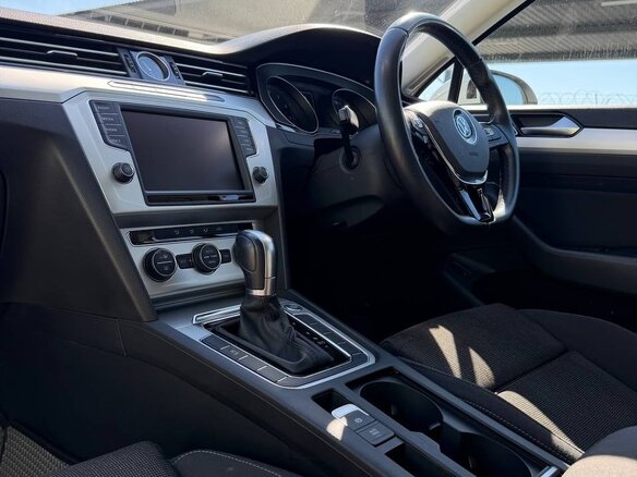 2015 Volkswagen Passat B8, белый, 1670000 рублей - вид 26