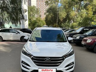 2016 Hyundai Tucson III, белый, 2050000 рублей, вид 2