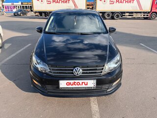 2017 Volkswagen Polo V Рестайлинг, чёрный, 1199000 рублей, вид 3