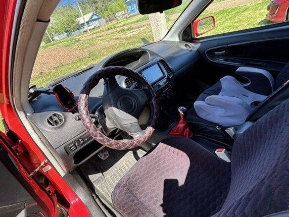 2012 Geely MK Cross I, красный, 240000 рублей - вид 8