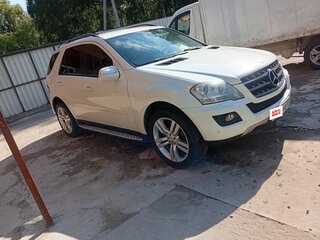 2008 Mercedes-Benz M-Класс 350 II (W164) Рестайлинг, белый, 1050000 рублей, вид 3
