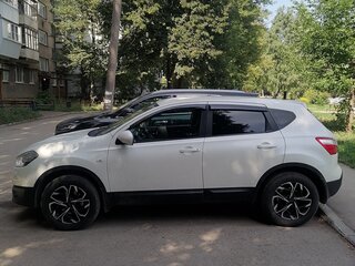 2013 Nissan Qashqai I Рестайлинг, белый, 1100000 рублей, вид 4