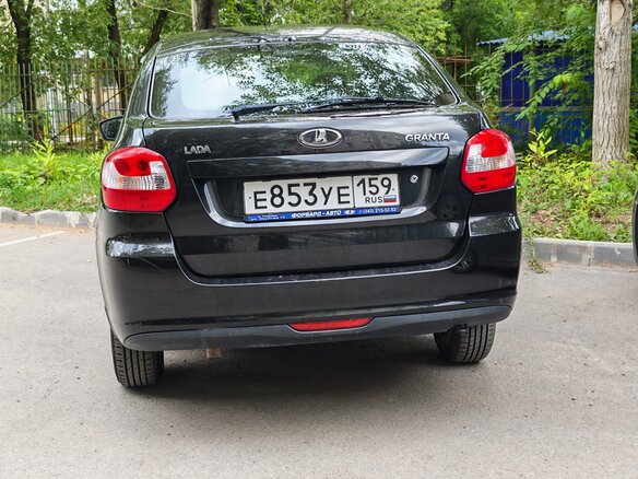 2014 Lada (ВАЗ) Granta I, чёрный, 325000 рублей - вид 3