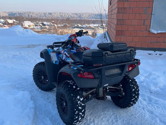 2007 Honda TRX 680 (Rincon), красный, 850000 рублей - вид 4