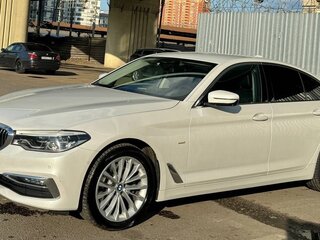 2019 BMW 5 серии 520d xDrive VII (G30/G31/G38), белый, 3200000 рублей, вид 1