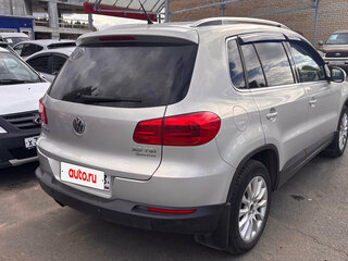 2011 Volkswagen Tiguan I Рестайлинг, бежевый, 870000 рублей, вид 2