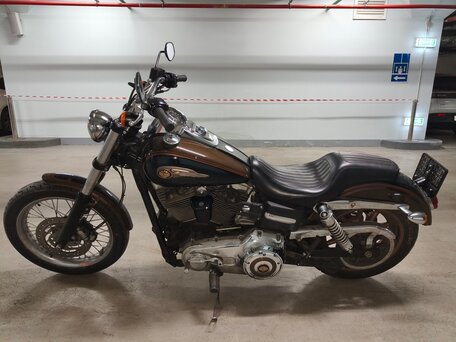 2013 Harley-Davidson Dyna Super Glide, коричневый, 1400000 рублей, вид 2
