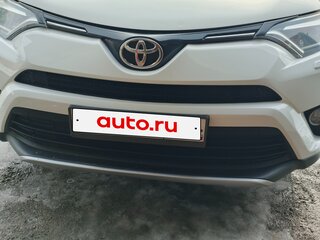 2017 Toyota RAV4 IV (XA40) Рестайлинг, белый, 2250000 рублей, вид 1