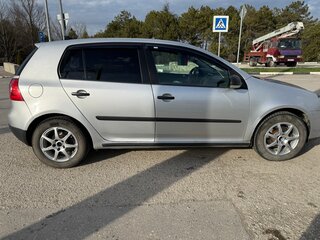 2008 Volkswagen Golf V, серебристый, 585000 рублей, вид 2