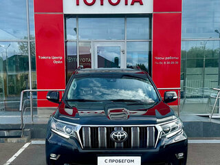 2022 Toyota Land Cruiser Prado 150 Series Рестайлинг 3, чёрный, 6050000 рублей, вид 2