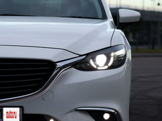 2015 Mazda Atenza III Рестайлинг, белый, 1800000 рублей, вид 5