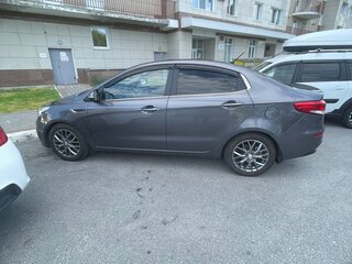 2015 Kia Rio III Рестайлинг, серый, 1190000 рублей, вид 4