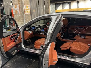 2021 Mercedes-Benz Maybach S-Класс 680 II (Z223), серебристый, 24990000 рублей, вид 4