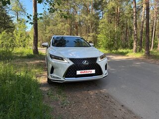 2020 Lexus RX 300 IV Рестайлинг, белый, 6700000 рублей, вид 3