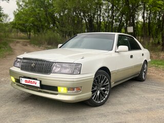 1997 Toyota Crown X (S150), белый, 930000 рублей, вид 1