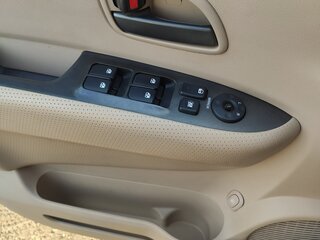 2007 Kia Carens II (UN), бежевый, 850000 рублей, вид 4