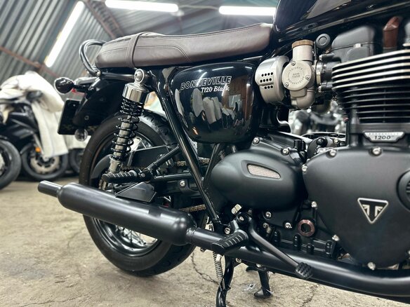 2020 Triumph Bonneville T120, чёрный, 1270000 рублей - вид 26