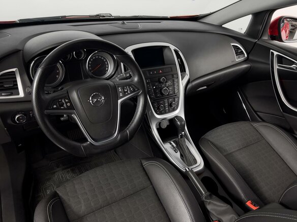 2014 Opel Astra GTC J Рестайлинг, красный, 989900 рублей - вид 5