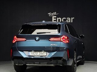2025 BMW X3 20i xDrive IV (G45/G48), синий, 7047099 рублей, вид 4