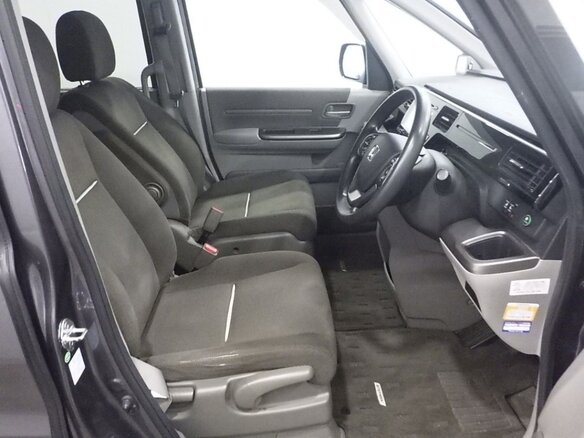 2015 Honda Stepwgn V, серый, 1550000 рублей - вид 10